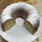 Bundt banana bread